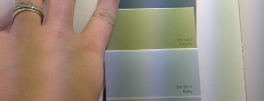Sherwin-Williams Paint Store is one of Lugares favoritos de Jason.