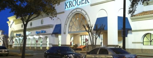 Kroger is one of Lugares favoritos de Glenn.