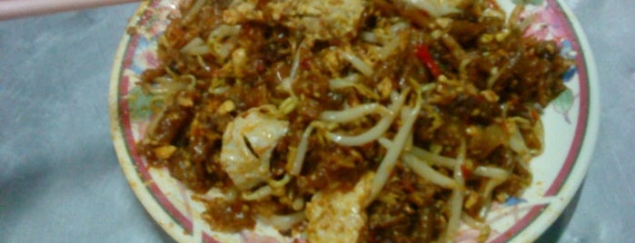 KKM Duck Egg Char Kuey Teow is one of Penang To-Do.