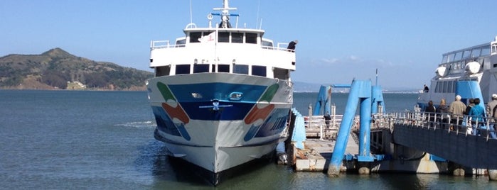 Sausalito Ferry Landing is one of Locais curtidos por Alex.