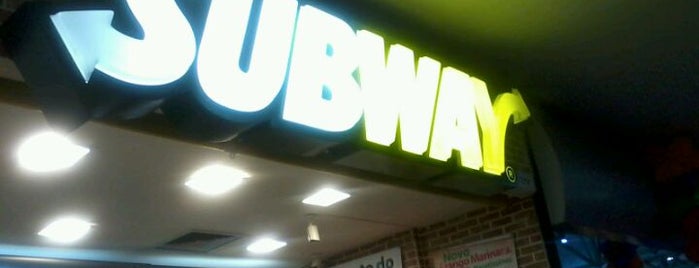 Subway is one of Lugares favoritos de Renato.