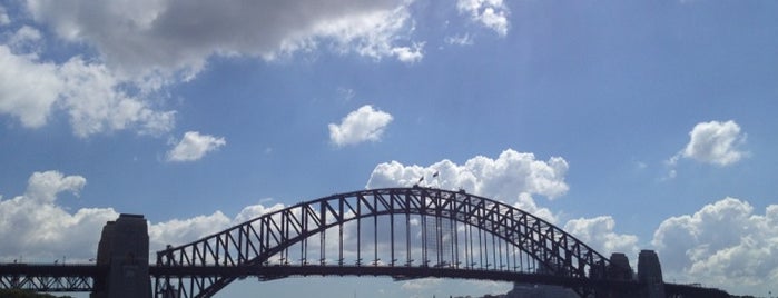Sydney Harbour Bridge is one of Harbour City Badge.