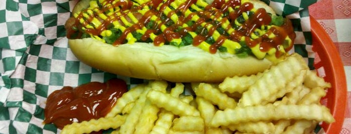 Zacky's Hot Dogs & BBQ is one of Naptown's absolute best burger and hot dog spots..