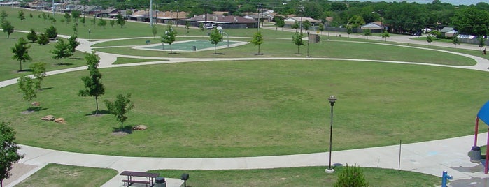 Brantley Hinshaw Park is one of Bike/Hike Trails.