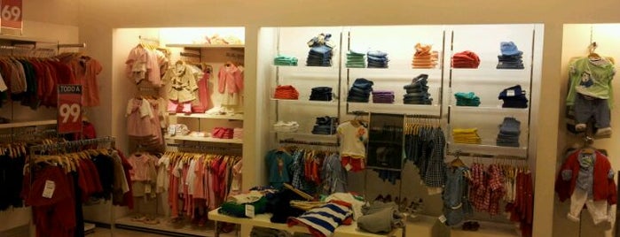 ZARA is one of Places to visit/shop/eat in Cancun.
