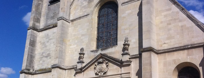 Église Saint-Étienne is one of Les incontournables d'Issy.