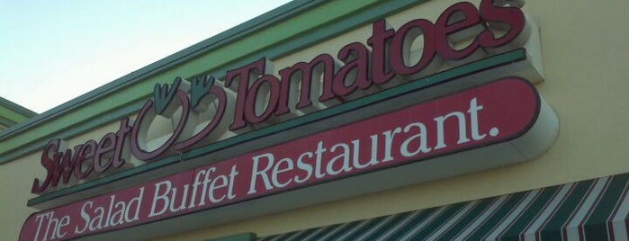 Sweet Tomatoes is one of Arraさんのお気に入りスポット.