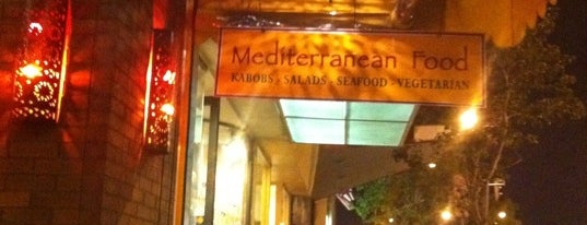 Magic Lamp Lebanese Mediterranean Grill is one of Tempat yang Disukai Christopher.