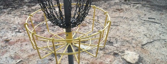 Elon Park Disc Golf is one of Andreaさんのお気に入りスポット.