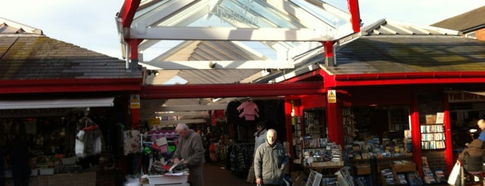 Covered Market is one of Phat's Saved Places.