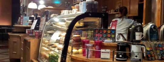 The Coffee Bean & Tea Leaf is one of Coffee/Juice Shop.