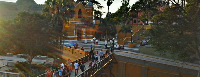 Puente de los Suspiros is one of Lima, Ciudad de los Reyes.