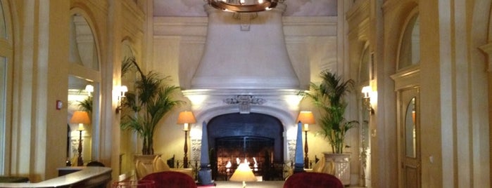 The Clift Royal Sonesta Hotel is one of Lieux sauvegardés par Cole.