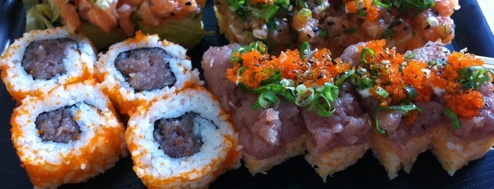 Uo Katsu Sushi Bar is one of Incríveis restaurantes japoneses de SP.