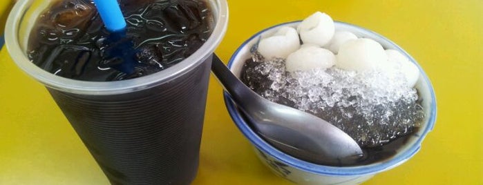 Zhao An Granny Grass Jelly Drink is one of SG Dessert Spots.
