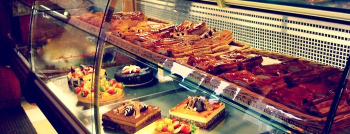 Boulangerie Pierre & Patisserie is one of Alleyさんの保存済みスポット.