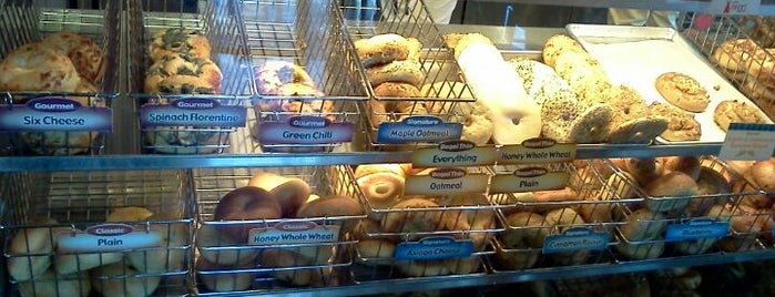 Einstein Bros Bagels is one of Eveさんのお気に入りスポット.