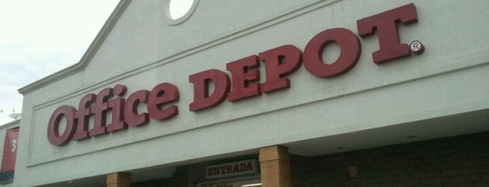 Office Depot is one of Lilianaさんのお気に入りスポット.
