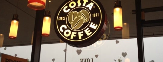 Costa Coffee is one of Plwmさんのお気に入りスポット.