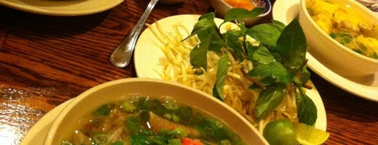 Le's is one of The 7 Best Places for Egg Noodles in Cambridge.