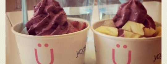 Yogen Früz is one of Bakery, Ice-cream Shop.