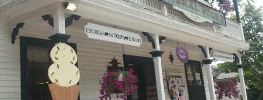 Mansfield General Store is one of Uconn spots.