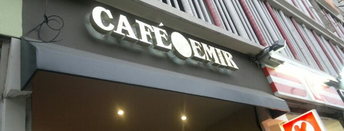 Café Emir is one of Lugares favoritos de Kbito.