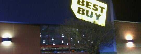 Best Buy is one of Locais curtidos por Jimmy.