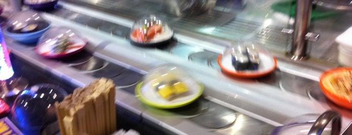 YO! Sushi is one of COMER, BEBER, DORMIR ....