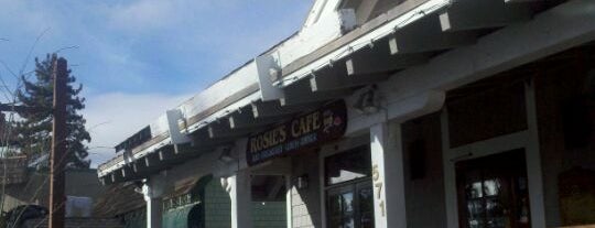 Rosie's Cafe is one of Tempat yang Disimpan Julianne.