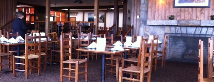 Pollock Dining Room @ Skyland Resort is one of Tempat yang Disukai Barbara.