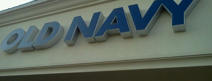 Old Navy is one of สถานที่ที่ The1JMAC ถูกใจ.