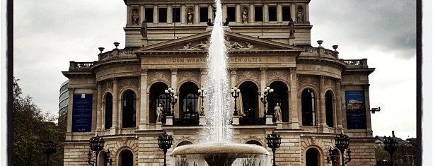 Alte Oper is one of Frankfurt - Alemanha.