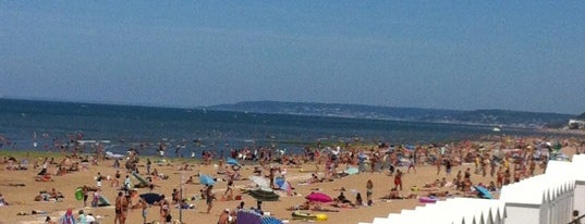 Plage de Cabourg is one of Normandie.