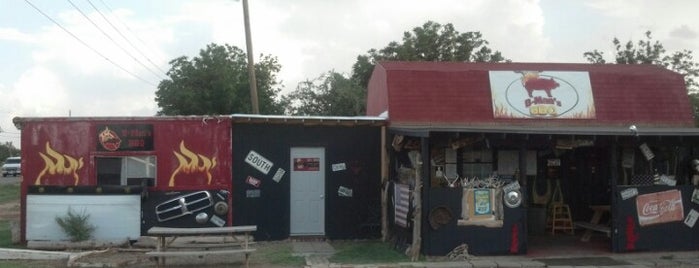 B-Man's BBQ is one of Shallowater.