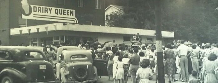 Dairy Queen is one of Derrick'in Beğendiği Mekanlar.