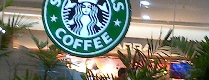 Starbucks is one of Lieux qui ont plu à Yohan Gabriel.