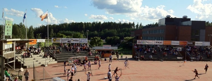 Pesäpallostadion Hiidenkirnu is one of Superpesiskentät.