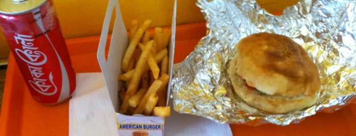 American Burger is one of Tawseef'in Beğendiği Mekanlar.