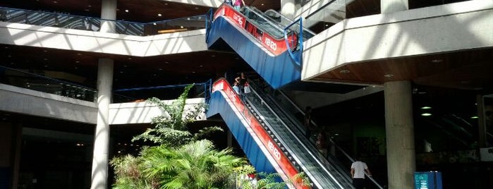Centro Comercial Santa Fe is one of Frank’s Liked Places.