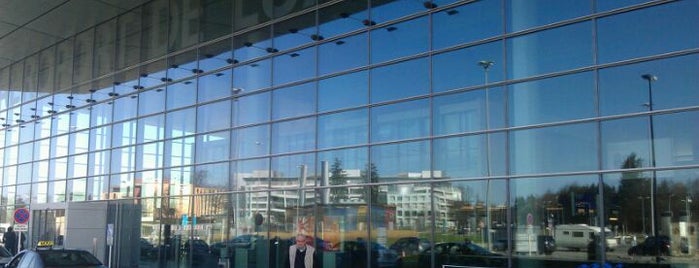 Aéroport de Luxembourg (LUX) is one of Posti che sono piaciuti a P.O.Box: MOSCOW.