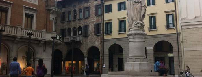 Piazza Indipendenza is one of Treviso.
