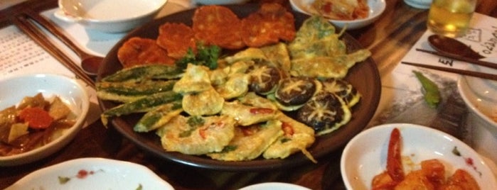 Todamgol 토담골 is one of Restaurant in Singapore.
