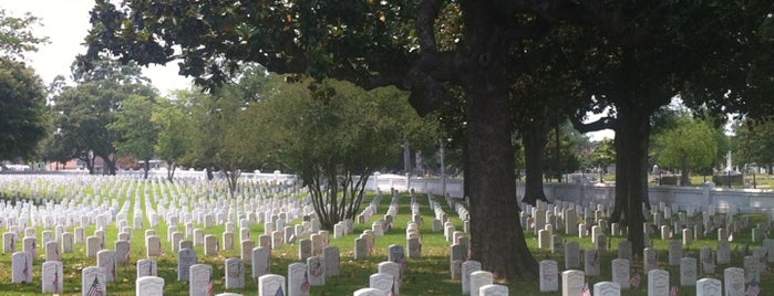 Baton Rouge National Cemetery is one of United States National Cemeteries.