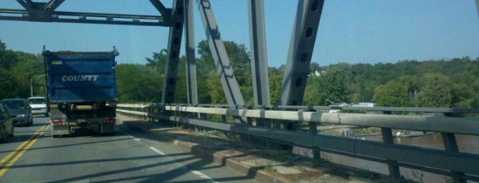 Rexford Bridge is one of Lieux qui ont plu à Nicholas.