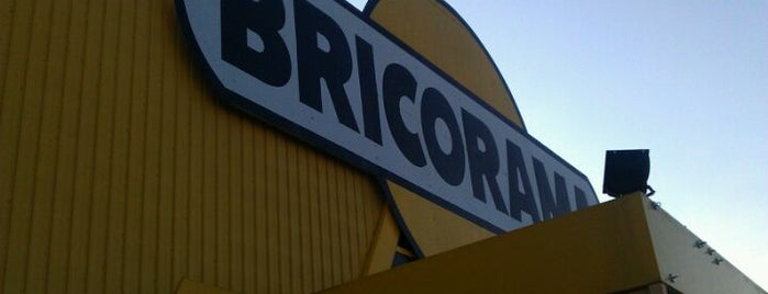 Bricorama is one of สถานที่ที่ Helen ถูกใจ.