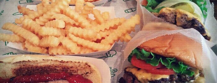 Shake Shack is one of DC Burger!.