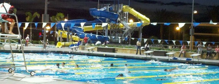 Fontana Park Aquatic Center is one of Tempat yang Disimpan susan.