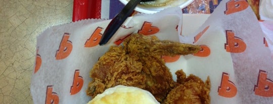 Popeyes Louisiana Kitchen is one of Locais curtidos por Christopher.