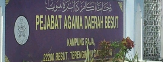 Pejabat Agama Daerah Besut is one of @Besut, Terengganu.